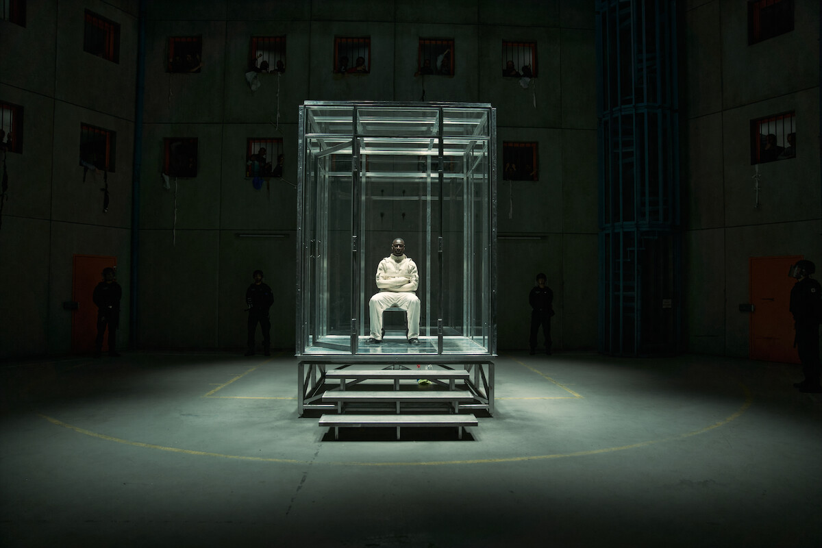 Lupin Part 4 Assane Diop prison official Netflix still