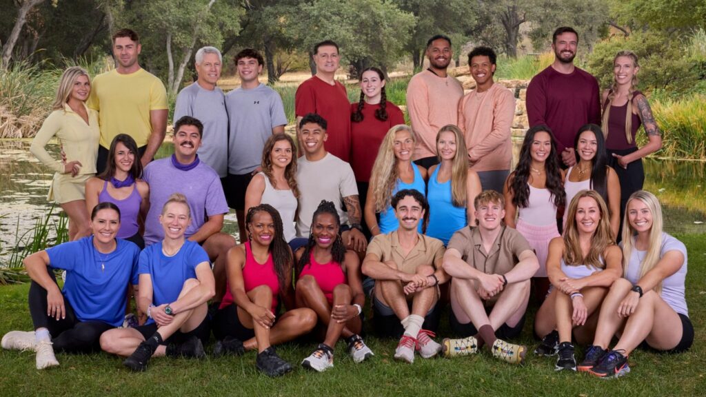 The Amazing Race 39 starting teams in the official CBS cast photograph