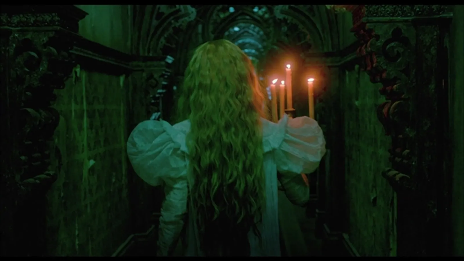 Crimson Peak (2015): official gothic mansion film imagery