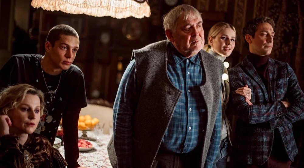 Вампиры средней полосы 2 сезон — Юрий Стоянов и Артём Ткаченко в кадре сериала